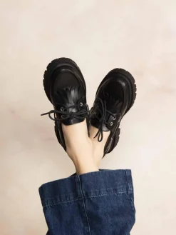 Chaussures Bateaux Femme Cuir Noir LAZARIE